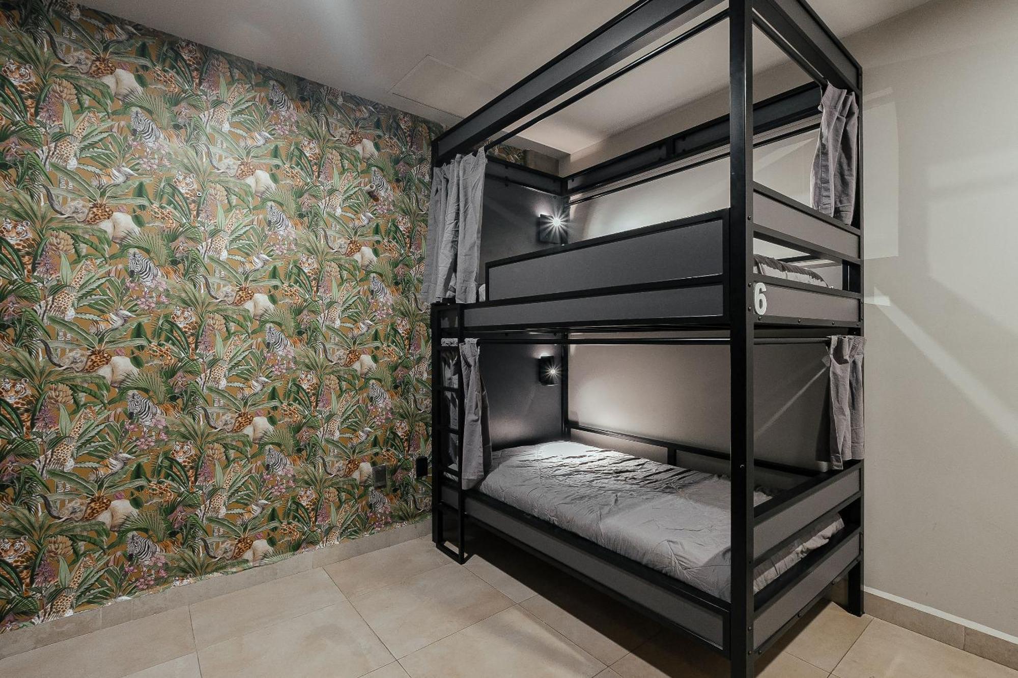 The Jungle Den Shared Mens Hostel *